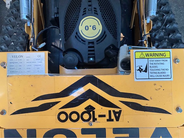 Velo at-1000 afstandbedienfe rups maaimachine - afbeelding 7 van  8