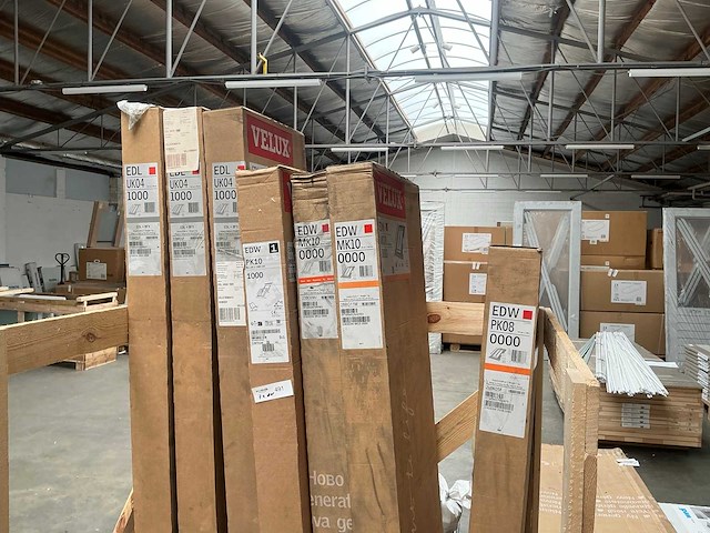Velux dakraam onderdelen (7x) - afbeelding 1 van  7