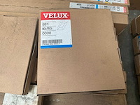 Velux dakraamonderdelen (31x) - afbeelding 1 van  2