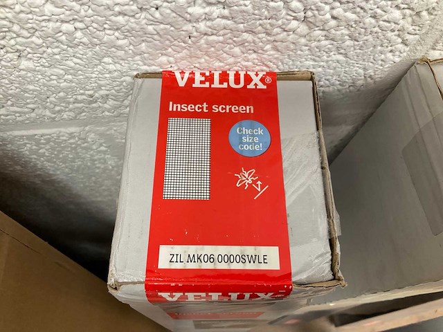 Velux screens en raamdecoratie (8x) - afbeelding 3 van  7