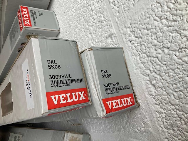 Velux screens en raamdecoratie (8x) - afbeelding 6 van  7