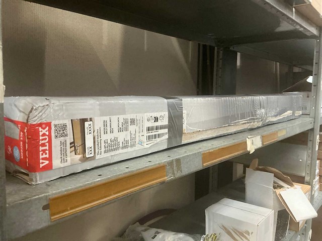 Velux xxx dakraam insectenscherm - afbeelding 1 van  5