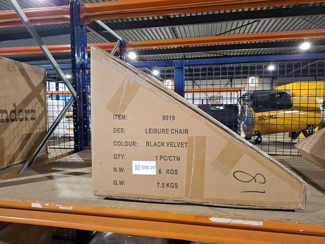 Velvet chair black gold, 2025 - afbeelding 2 van  2