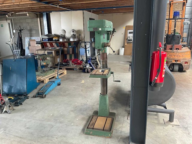 Vema 22 kolomboormachine - afbeelding 1 van  6