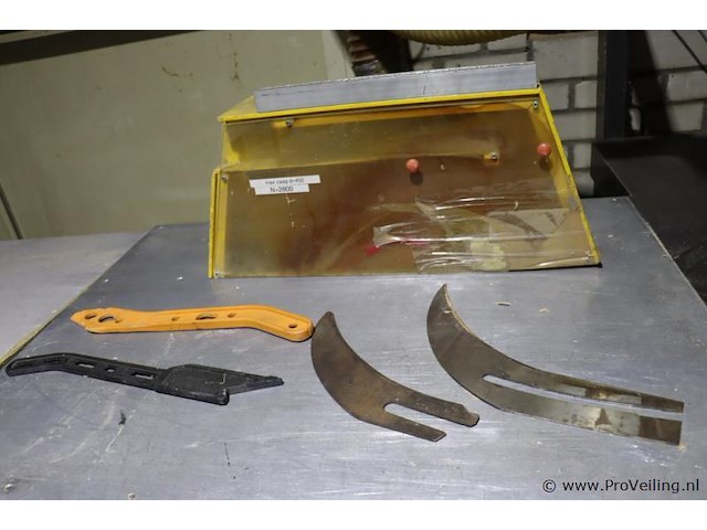 Vema zaagtafel - 280x123x145cm - afbeelding 17 van  17