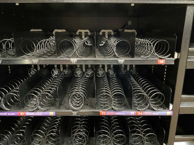 Vending machine haribo maoam verkoopautomaat - afbeelding 8 van  23