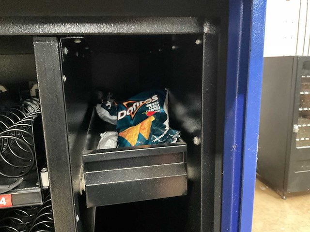 Vending machine haribo maoam verkoopautomaat - afbeelding 9 van  23