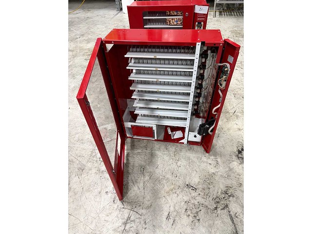 Vendingmachine (2x) - afbeelding 2 van  3