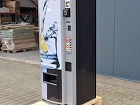 Vendingmachine / frisdrankautomaat met pinbetaling - afbeelding 3 van  9