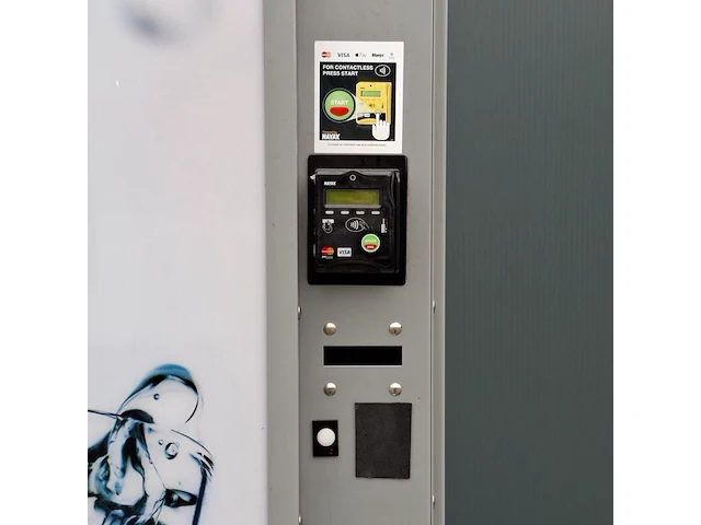 Vendingmachine / frisdrankautomaat met pinbetaling - afbeelding 4 van  9