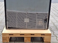 Vendingmachine / frisdrankautomaat met pinbetaling - afbeelding 7 van  9