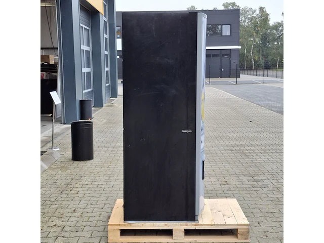 Vendingmachine / frisdrankautomaat met pinbetaling - afbeelding 9 van  9