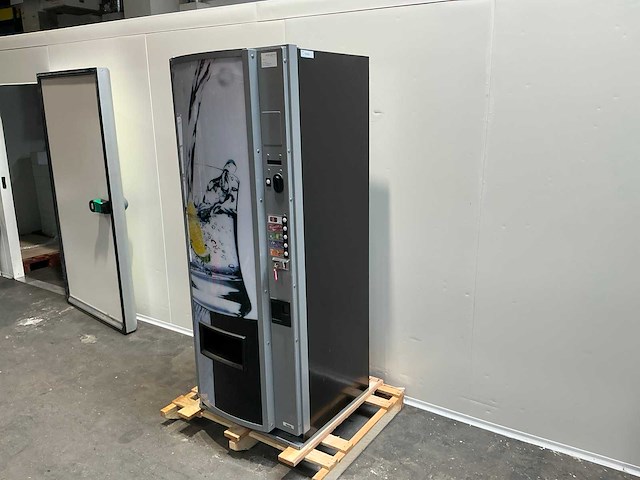 Vendo sve 189 frisdrank verkoopautomaat - afbeelding 1 van  5