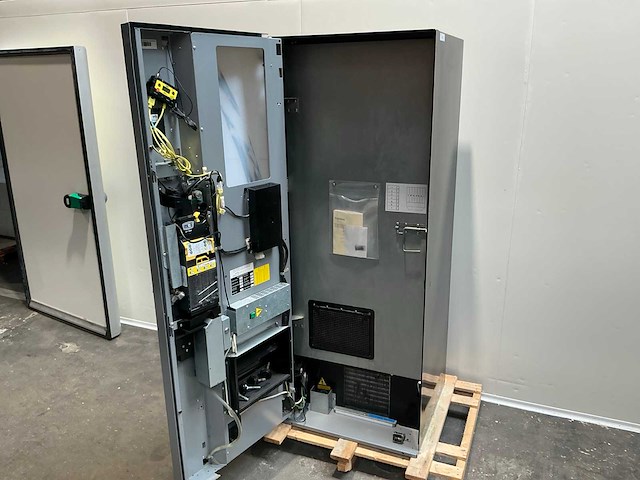 Vendo sve 189 frisdrank verkoopautomaat - afbeelding 4 van  8