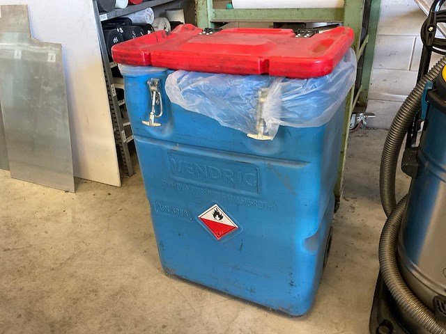 Vendrig opslag container gevaarlijke stoffen - afbeelding 1 van  4