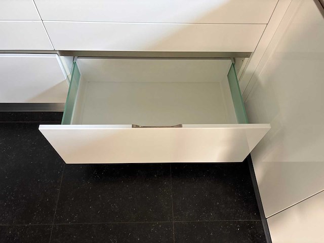 Veneta cucine - keuken met falmec / siemens apparatuur - afbeelding 13 van  27