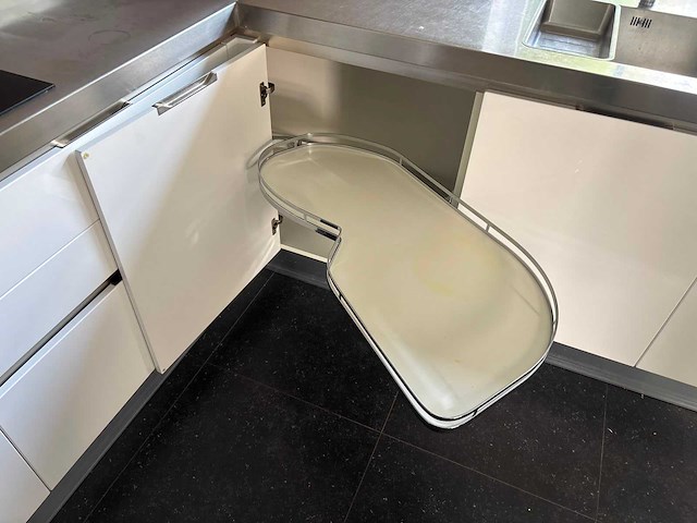 Veneta cucine - keuken met falmec / siemens apparatuur - afbeelding 15 van  27