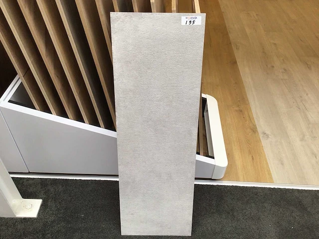 Venis corinto acero mat wandtegel 33,3x100 cm 20,98 m² - afbeelding 1 van  9