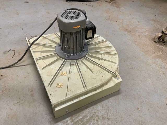 Ventilator frame met elektro motor - afbeelding 1 van  6