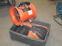 Ventilator maxblast dustextractor 250 mm met twee flexibele slangen. - afbeelding 1 van  3
