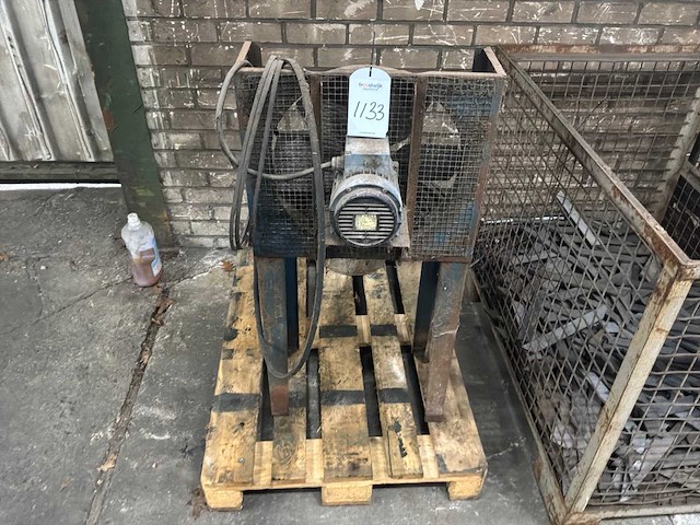 Ventilator op en geleverd met pallet - afbeelding 1 van  5