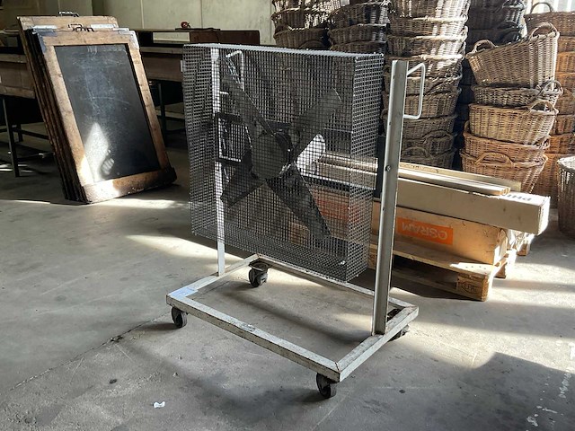 Ventilator - afbeelding 1 van  3