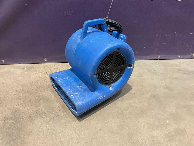 Ventilator - afbeelding 1 van  3