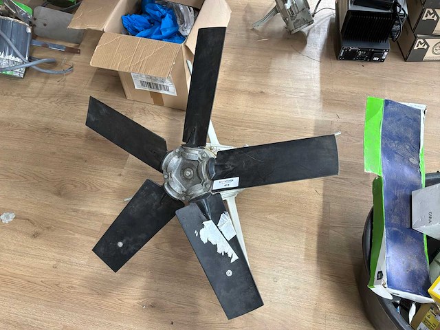 Ventilator - afbeelding 1 van  4