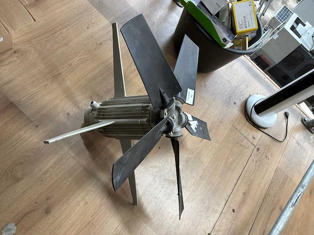 Ventilator - afbeelding 4 van  4