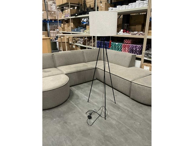 Venture vloerlamp h160cm - afbeelding 2 van  4
