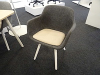 Vepa - tafel met 4 stoelen - afbeelding 2 van  4