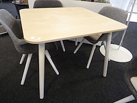 Vepa - tafel met 4 stoelen - afbeelding 3 van  4