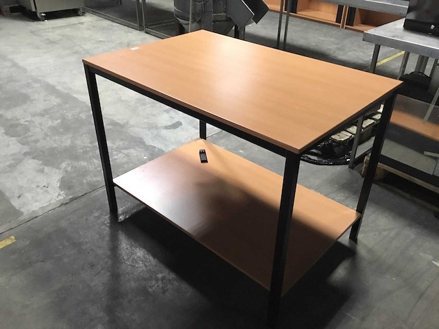 Vepa - tafel - afbeelding 1 van  3