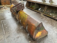 Verachtert graafbak - afbeelding 3 van  5