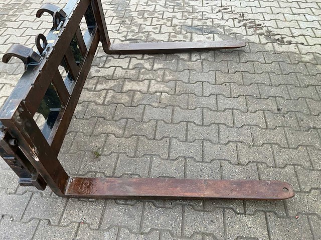 Verachtert palletvork - afbeelding 5 van  6