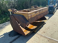 Verachtert pelikaanbak volvo ophanging - afbeelding 5 van  8