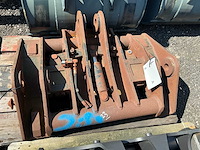 Verachtert snelwissel shovel cat 928 - afbeelding 2 van  3