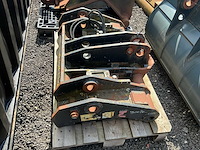 Verachtert snelwissel shovel cat 928 - afbeelding 2 van  3