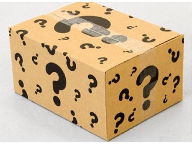 Verassings doos vol met leuek handel - afbeelding 1 van  3