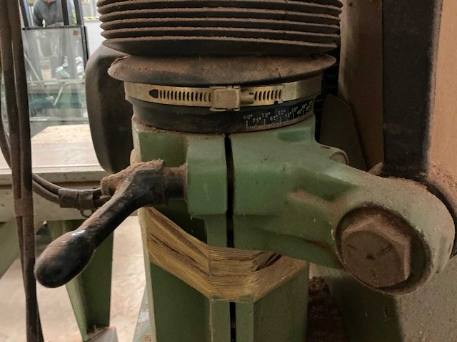 Verboom radiaalafkortzaagmachine - afbeelding 4 van  4