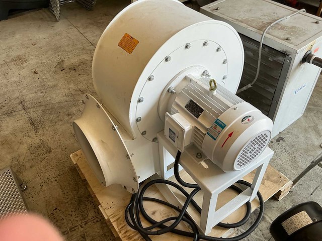 Verco/lutaikang/hbm ventilator (3x) - afbeelding 12 van  13