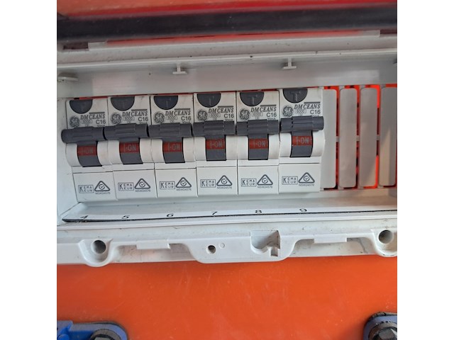 Verdeelkast 32a (32-2/400v, 16-6/230v ) jäger direkt, rondo 32a ra, bouwjaar 2019 - afbeelding 2 van  16