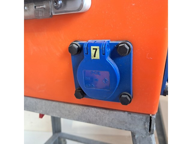 Verdeelkast 32a (32-2/400v, 16-6/230v ) jäger direkt, rondo 32a ra, bouwjaar 2019 - afbeelding 16 van  16