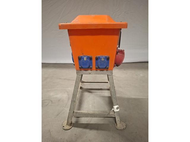 Verdeelkast 32a pa, (16-6/230v, 32-2/400v) jäger direkt, rondo 32a pa, bouwjaar 2014 - afbeelding 2 van  5