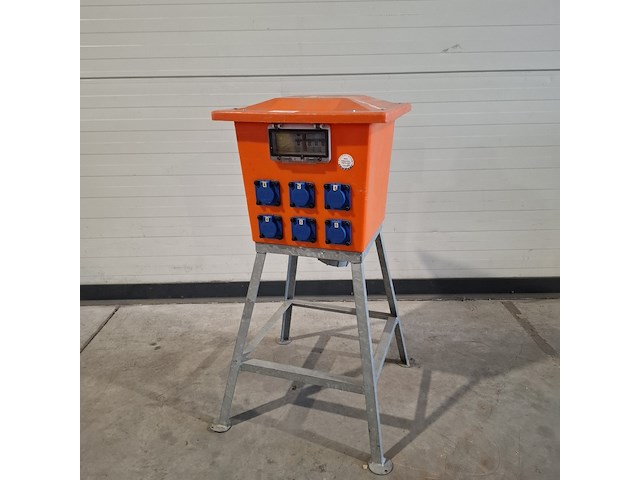 Verdeelkast 63a (16-6/230v, 32-3/400v) jäger direkt, quatro 63a ra, bouwjaar 2016 - afbeelding 1 van  8