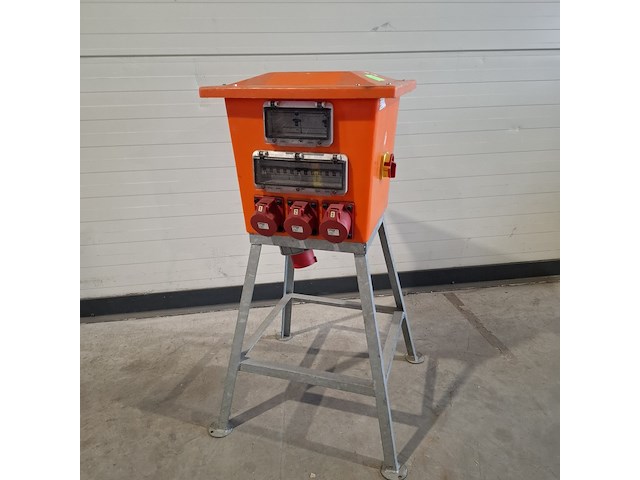 Verdeelkast 63a (16-6/230v, 32-3/400v) jäger direkt, quatro 63a ra, bouwjaar 2016 - afbeelding 2 van  8