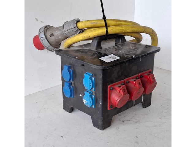Verdeelkast 63a 400v cee elspro, aachen 1976311, bouwjaar 2011, (32-3/400v, 16-3/400v, 16-4/230v) - afbeelding 1 van  7