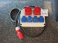Verdeelkastje 4x 240v en 2x 380v.