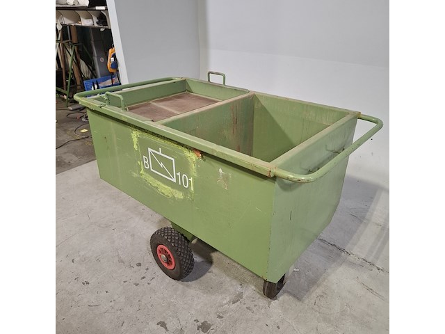 Verdeelwagen - afbeelding 3 van  9