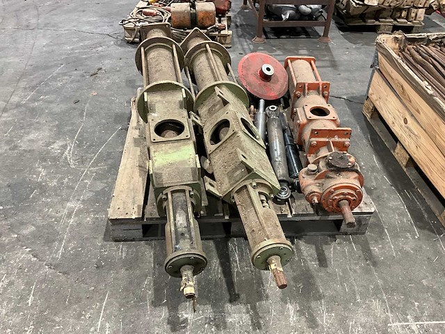 Verdringerpomp (3x) - afbeelding 1 van  5